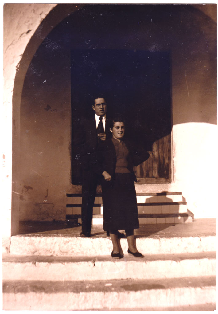 Pareix ser (si no m'enganye) la capella del Calvari abans de la reforma.