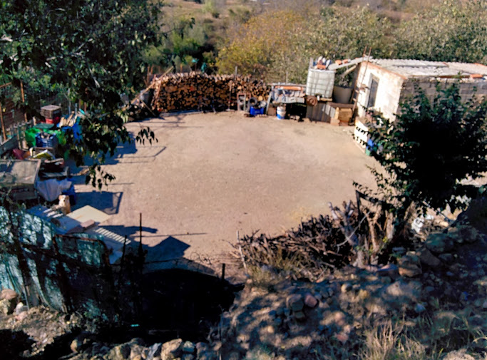 Era nº 1: Ubicació 39.893-0.26 (Era Colomet). Recuperable i visitable; pallisses desfetes